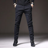 Pantalon ajustado elegante