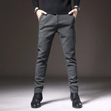 Pantalon ajustado elegante