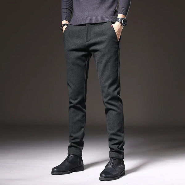 Pantalon ajustado elegante