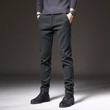 Pantalon ajustado elegante